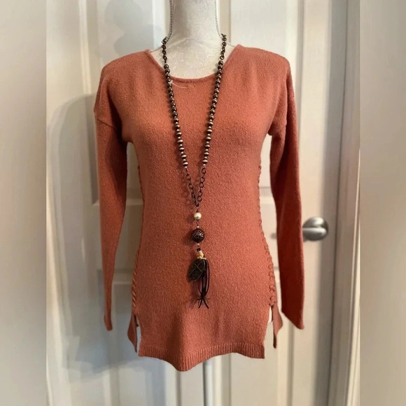 Pink Rose Light Peach Sweater‎ - Size XS - Picture 6 of 11